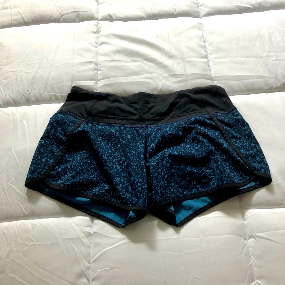 Lulu lemon speed up shorts 4”.
